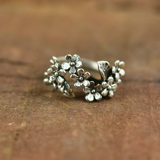 Natural Silver Floral Ring